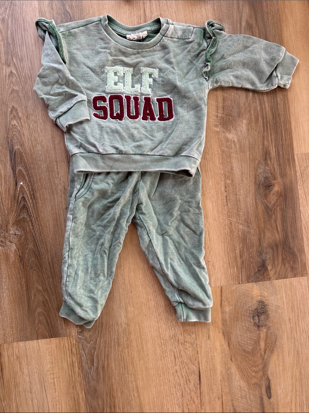 Kids 'Elf Squad' Green Velour Jogger Set - Unbranded